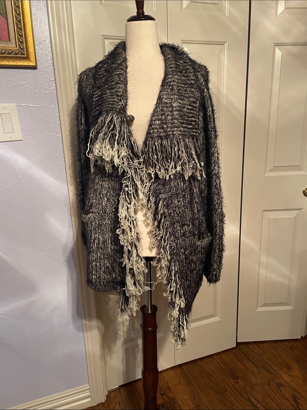 Fringed Open-Front Women's Knit Cardigan - black/ white